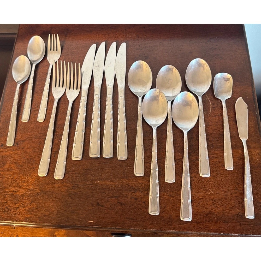 16 Pc Vintage Rogers Co Stainless Korea Flatware Unknown Style Fork Spoon Knife